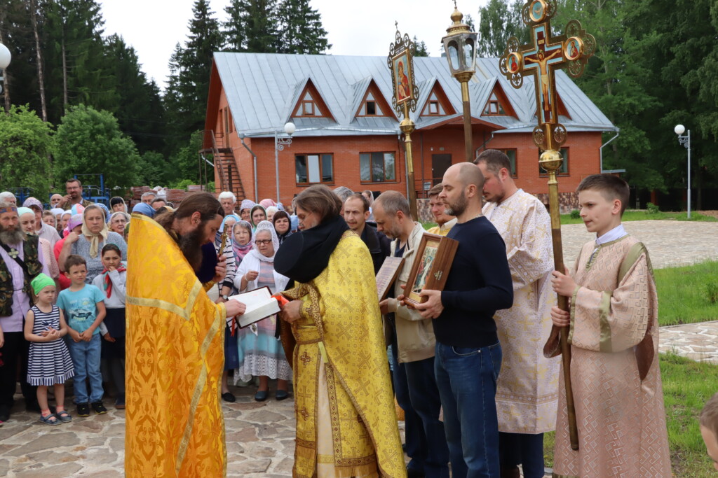 Всехсвятская Церковь Серпухов